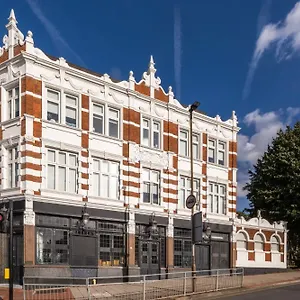https://modern-city-living-studios-at-antigallican-in.brighton-hotels-england.com